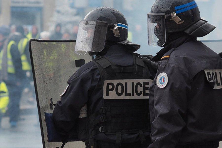 خشونت های پلیس فرانسه علیه جلیقه زردها همچنان ادامه دارد