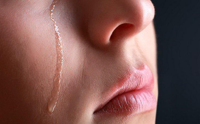 پذیرش مرگ یک دوست، برای زنان سخت تر است پذیرش مرگ یک دوست، برای زنان سخت تر است