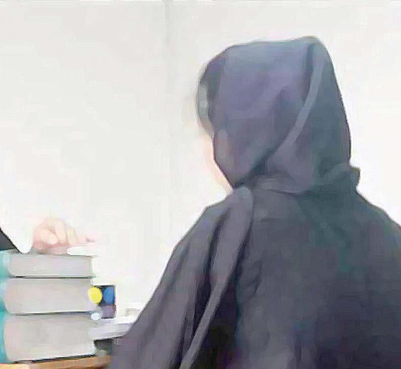 دختر جوان برای رفتن به خانه بخت از پدرش شکایت کرد! دختر جوان برای رفتن به خانه بخت از پدرش شکایت کرد!