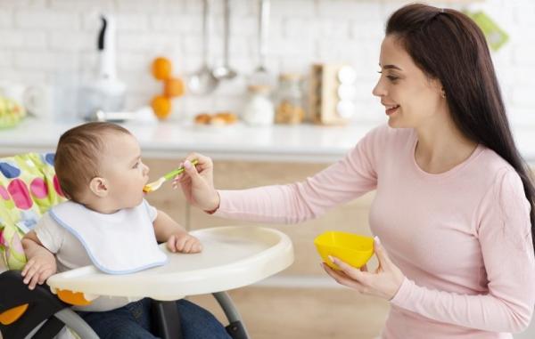 6 نکته طلایی که قبل از خرید صندلی غذاخوری کودک باید بدانید